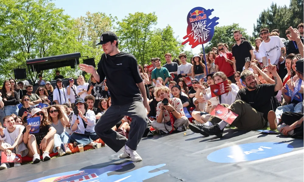 TÜRKİYE’DE DANS TURU ŞEHİR ELEMELERİ BAŞLADI 