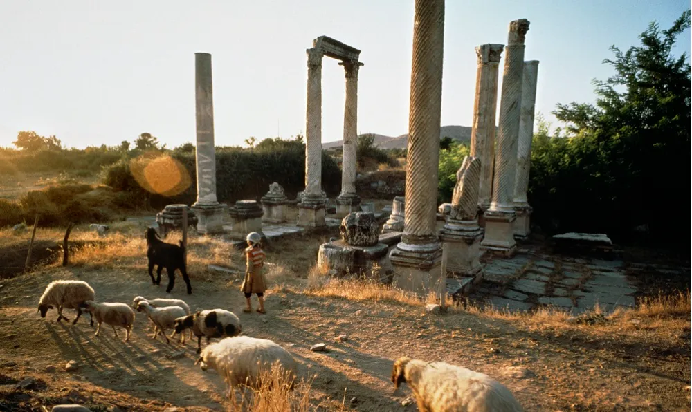 FOTOĞRAFÇININ MİRASINA BİR BAKIŞ” SERGİSİ 