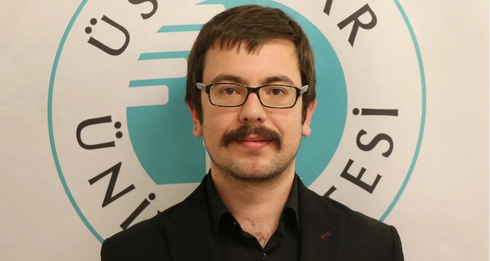 GÜNÜMÜZDE ARKADAŞLIKLAR ÇIKAR ÜZERİNDEN KURULUYOR!