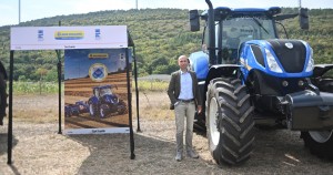 newholand_traktor2019 (2)