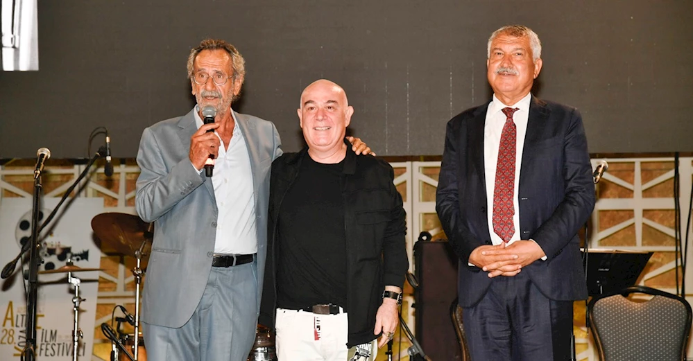 OKYAY VE  ŞENKAY’A ALTIN KOZA FİLM FESTİVALİ EMEK ÖDÜLLERİ VERİLDİ